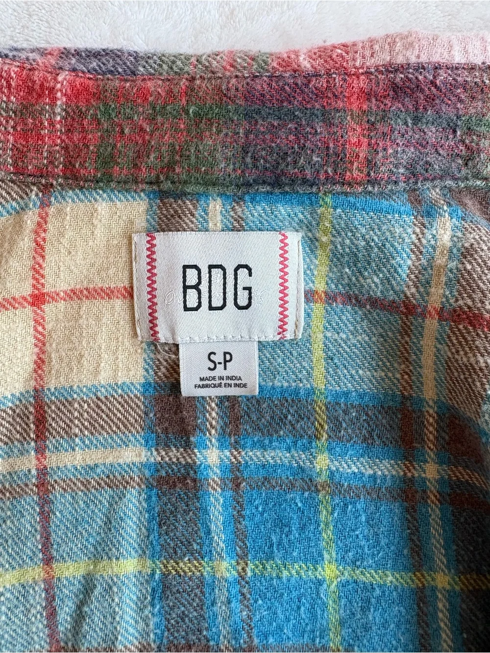 BDG Patchwork Plaid Flannel Shirt in Red, colorful, oversized - Picture 4 of 4